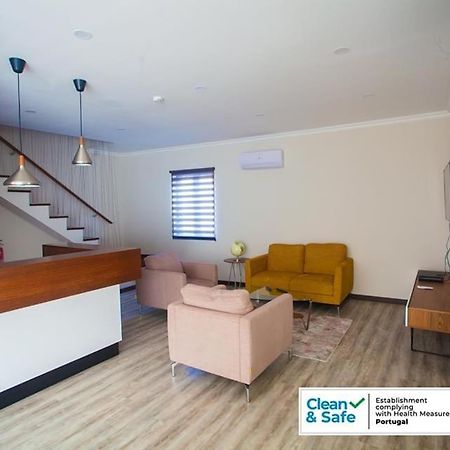D. Irene Hostel Лажес Екстериор снимка